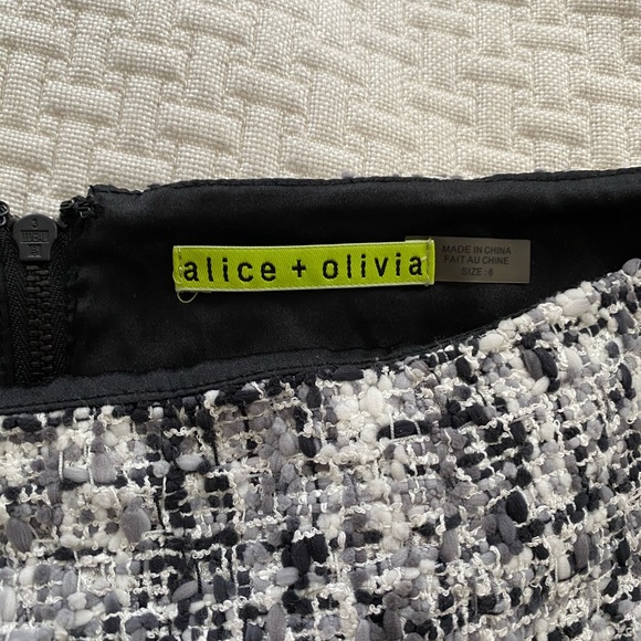 Alice + Olivia Mini Skirt - Picture 3 of 10